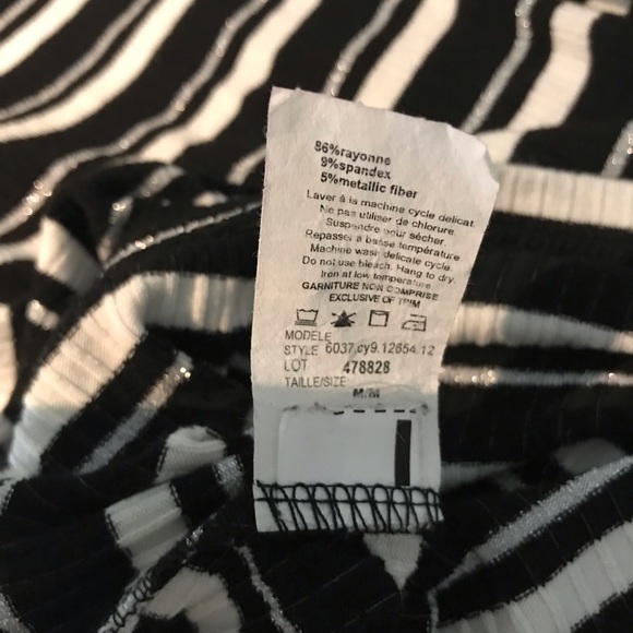 Cold Shoulder Top - Picture 3 of 4